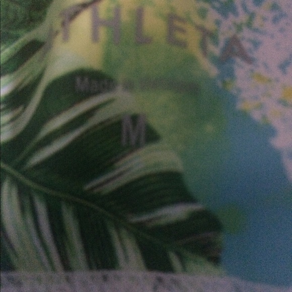 Athleta crops medium euc - Picture 3 of 3